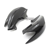 Caches-sous-selle-carbone-ducati-hypermotard