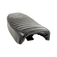 Selle noire café racer cuir universelle 63 cms