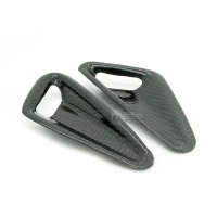 Caches sur réservoir carbone ducati hypermotard