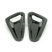 Caches sur réservoir carbone ducati hypermotard