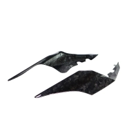 Paire de caches latéraux de coque arrière carbone yamaha r1 2020-2024