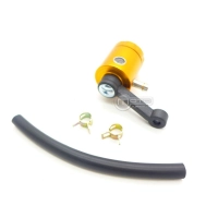 Réservoir arrière de liquide de frein couleur or