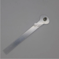 Patte de fixation de carénage ou sabot pour vis 6mm