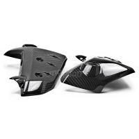 Caches sur radiateur carbone yamaha mt10 2022-