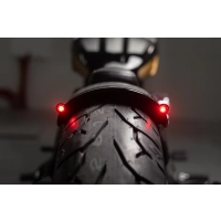 Garde-boue arrière m8 softail "rodstr" 2018-2025 deluxe/heritage/slim/low rider/sport glide pour pneus larges 180-200 avec entretoises métalliques