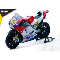 Maquette de ducati desmo a.iannone n°29