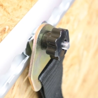 Ecrou à serrage manuel m8