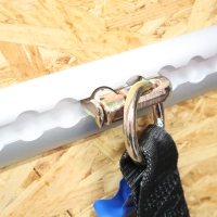 Paire d'attache pour sangles avec double goujon