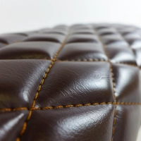 Selle brune café racer cuir universelle