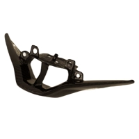 Cache entrée d'air au dessus du phare carbone triumph street triple 660 et 765 2020-2022