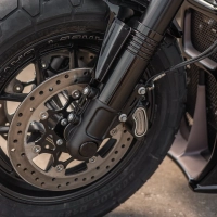 Ensemble de couvercles d'essieu avant softail m8 2018  2025 pour ensembles de fourches inversées/à l'envers