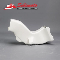 Entrée d'air poly sebimoto yamaha r1 2015 avec fixation sur boite à air et araignée