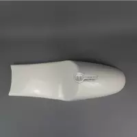 Selle fibre de verre café racer universelle