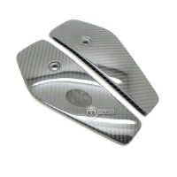 Caches sur radiateur carbone ktm duke 690 2012-..