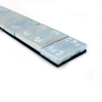 Masses d'équilibrage en acier  4 x 5g et 4 x 10g pour jantes alu