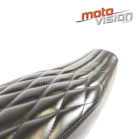 Selle noire café racer cuir universelle 62cm