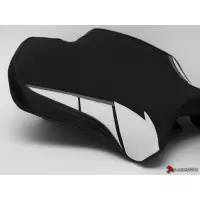 Couvre selle team yamaha pilote luimoto yamaha r6 (17-18) blanc et coutures bleues