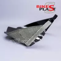 Cache central sous tête de fourche origine poly bikesplast suzuki gsxr 1000 2007 - 2008