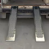 Rampe de chargement pliable en aluminium