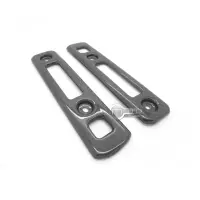 Caches latéraux sur radiateur carbone yamaha fz8 2011