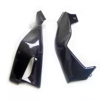 Caches sur radiateur carbone ducati scrambler