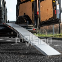 Rampe de chargement pliable pleine en aluminium