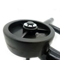 Béquille avant pour prise sous fourreaux de fourches