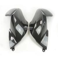 Caches lateraux carbone aprilia dorsoduro