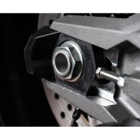Axle-block-protectors-panigale-v2s-2025-3.jpg