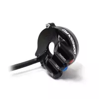 Controle-de-gaz-avec-panneau-a-bouton-poussoir-integre-pour-aprilia-dorsoduro5.jpeg