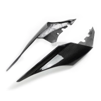 Caches latéraux coque arrière carbone ( partie éxtérieur) yamaha r1 2015-2024