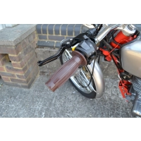 Poignées café racer 12,3cm max inc 22mm
