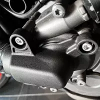Protection pompe à eau gb racing ducati supersport 937 2017-2020 / 950 2021-