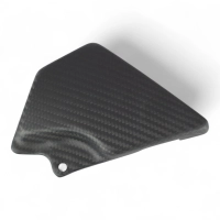 Cache latéral sur abs carbone kawasaki z900 rs 2018-2021/rs se 2022-