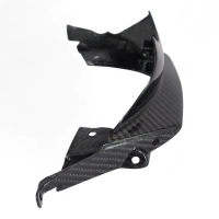 Cache sous entrée d'air liaison aileron carbone bmw m1000rr 2023-