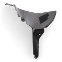 Partie intérieur écope réservoir carbone suzuki gsx 8s 2023-