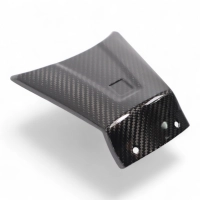 Couvre-selle central arrière carbone suzuki gsx-8 r