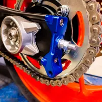 Tendeurs de chaine kalyosa bleu avec diabolos c pour yamaha mt07/fz07/xsr700