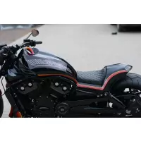 Siège v-rod pour kit carrosserie monocoque.jpg