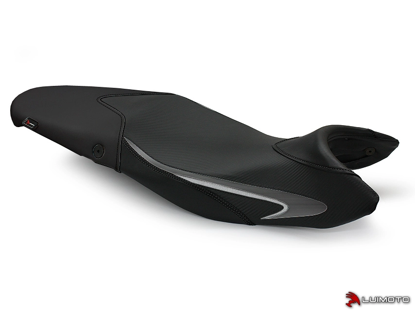 Couvre selle triumph street trimple (07-12)