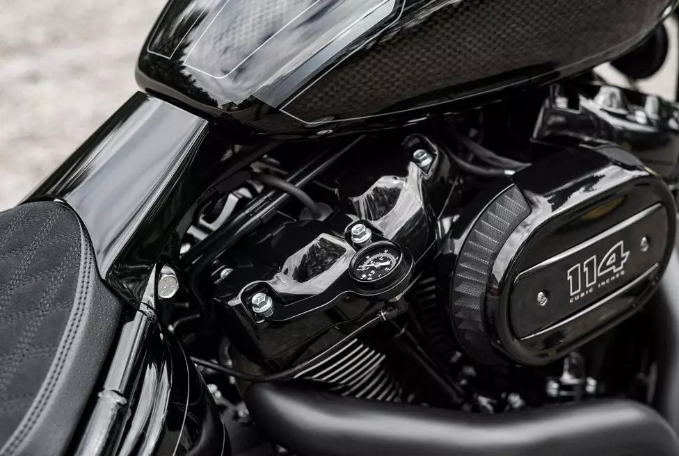 Kit de manomètre pneumatique noir monté sur culbuteur « milwaukee-eight » (taille de tuyau 5/32 (4 mm))