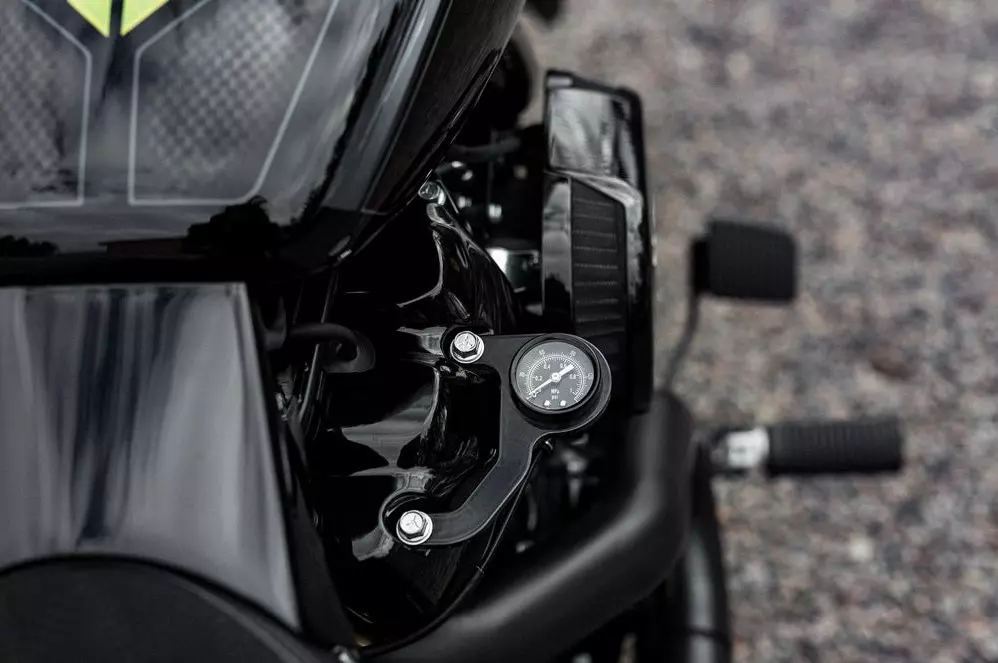 Kit de manomètre pneumatique noir monté sur culbuteur « milwaukee-eight » (taille de tuyau 5/32 (4 mm))