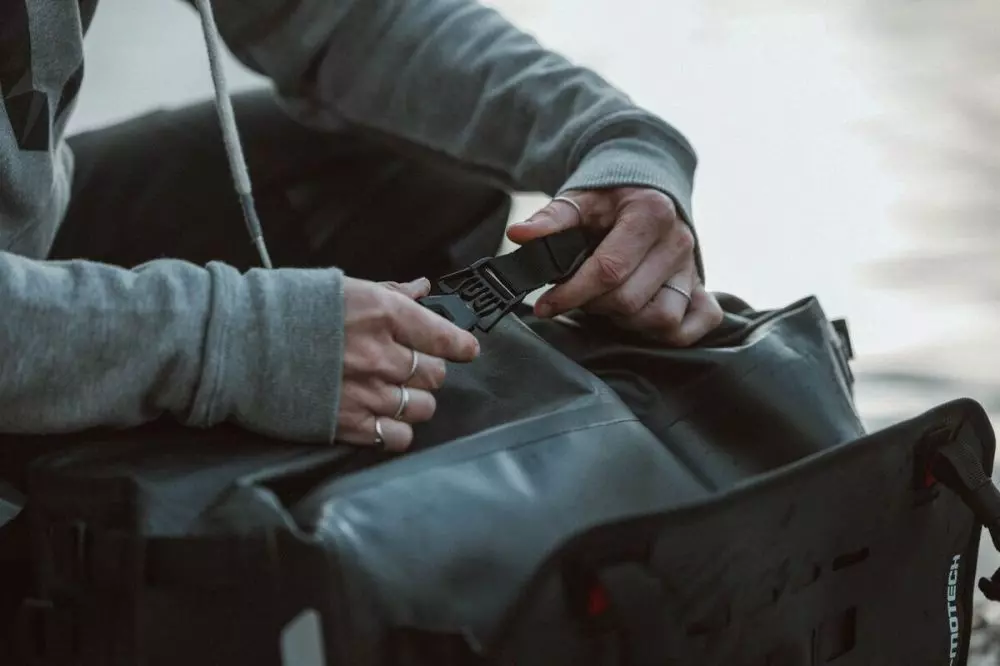 Https://site.moto-vision.com/medias/img/sw-motech/35011950-06.jpg