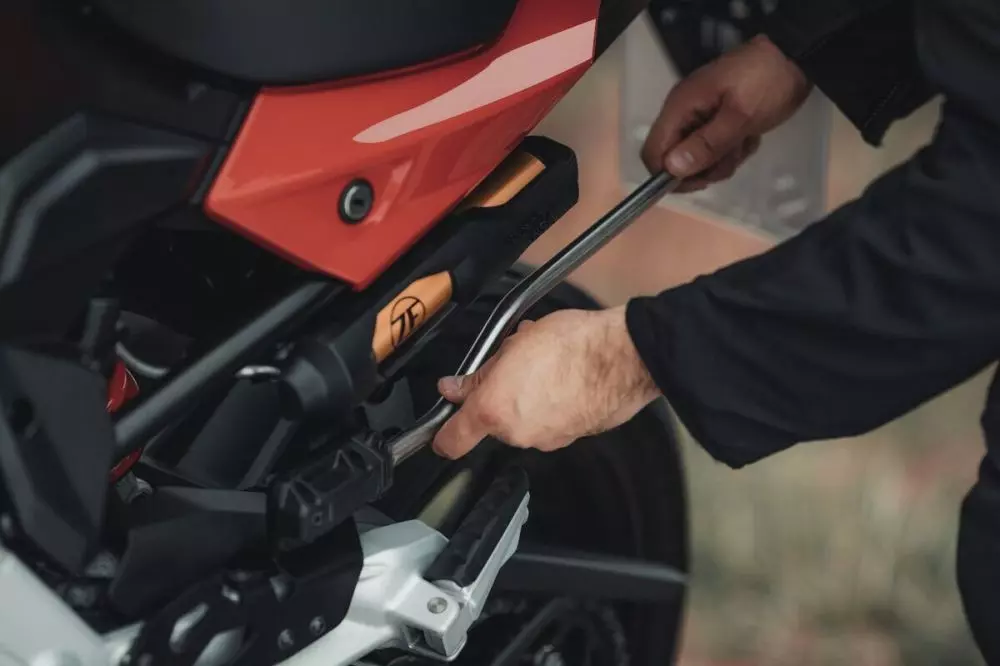Https://site.moto-vision.com/medias/img/sw-motech/35100139-06.jpg