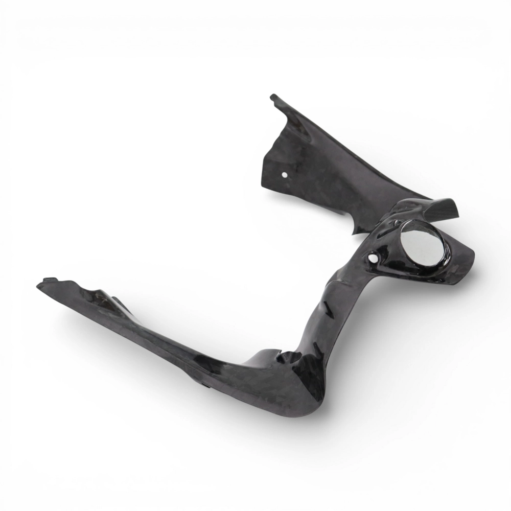 Entourage de clef  avec canaux d'airs carbone verni ducati 899-1199 panigale